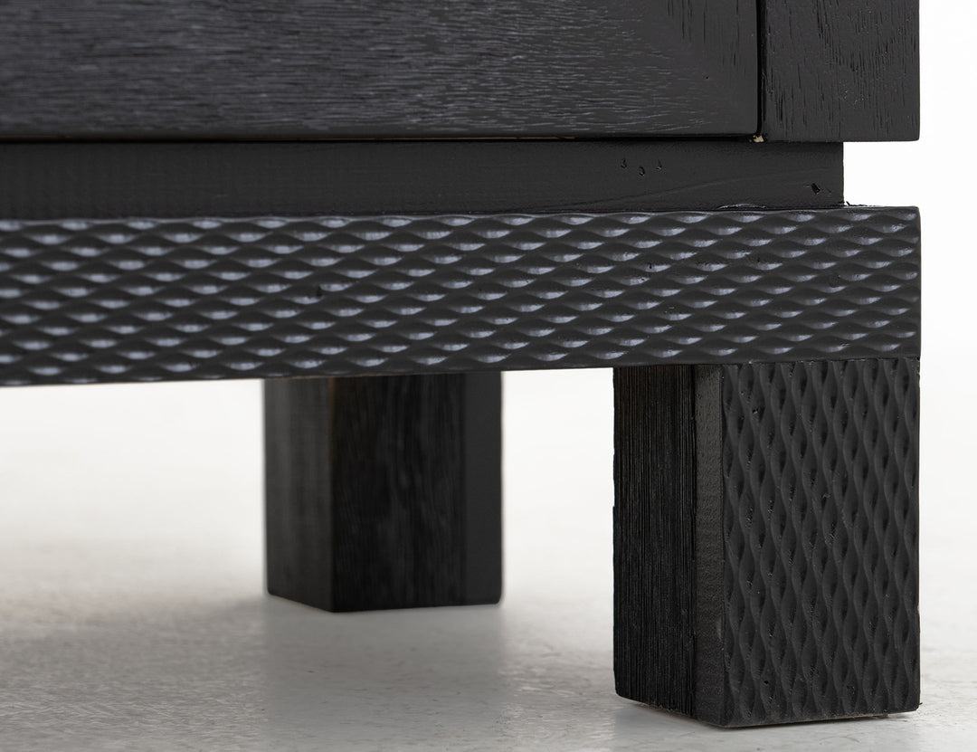 Solara - 4-Door Console