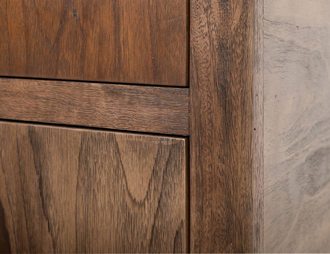 Praga - 4-Drawer Chest - Almond / Barrel Brown