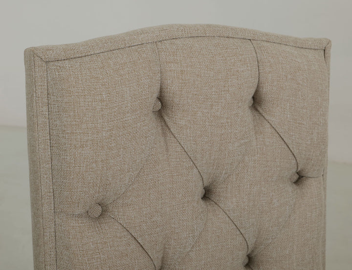 Marquez - Silla tapizada con respaldo capitoné (juego de 2) - Marrón claro bicolor