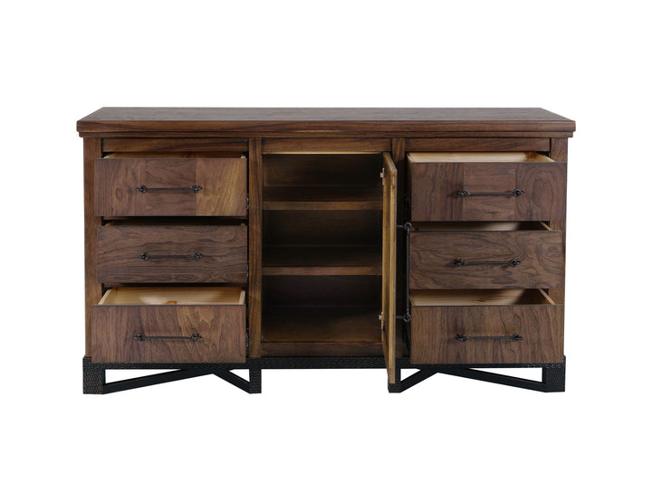 Cómoda de nogal marrón